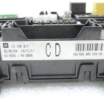 Opel Astra H Aizmugurējā drošinātāju kārba 13145017 CD