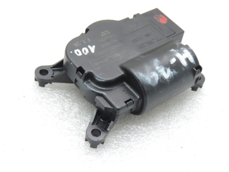 Opel Astra H Apkures ventilācijas lūkas servomotors Servomotors 52406339 R02 120°