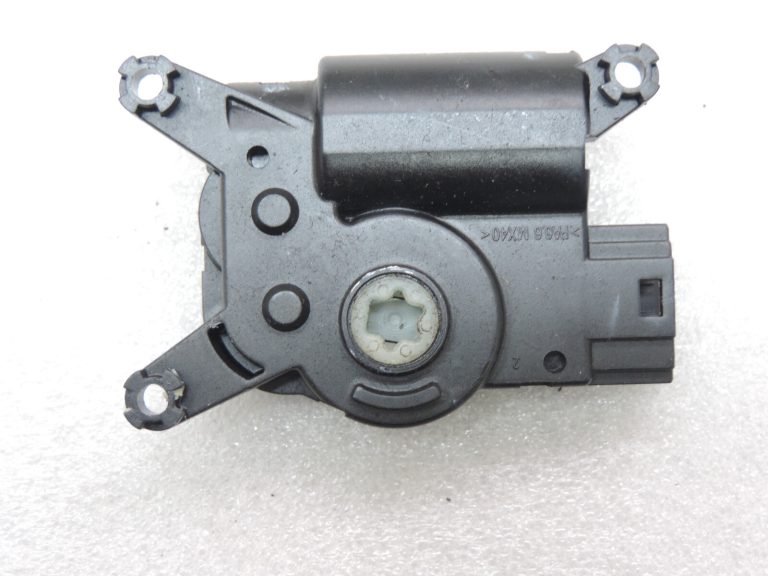 Opel Astra H Apkures ventilācijas lūkas servomotors Servomotors 52406339 R02 120°