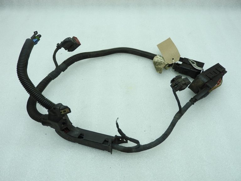 Opel Astra H 1.6 motora vadības bloka vadu instalācija 13101252 U6U