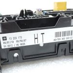 Opel Astra H Zafira B Aizmugurējā drošinātāju kārba 13222173 HT Atiestatīšana ar kodu
