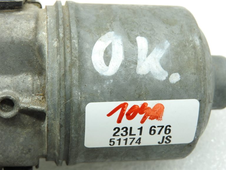 Oriģinālais BOSCH priekšējo tīrītāju motors Opel ASTRA H 0390241538 93179149