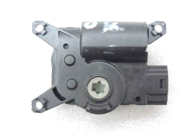 Opel Astra H Apkures ventilācijas lūkas servomotors Servomotors 52406339 R03 120°