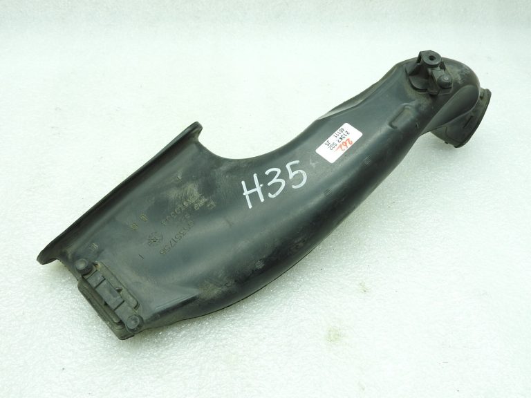 Opel Astra H Zafira B Gaisa ieplūdes kanāls Gaisa ieplūdes caurule 55562485