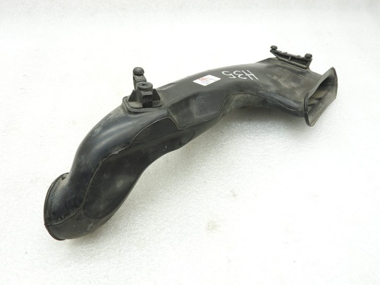 Opel Astra H Zafira B Gaisa ieplūdes kanāls Gaisa ieplūdes caurule 55562485