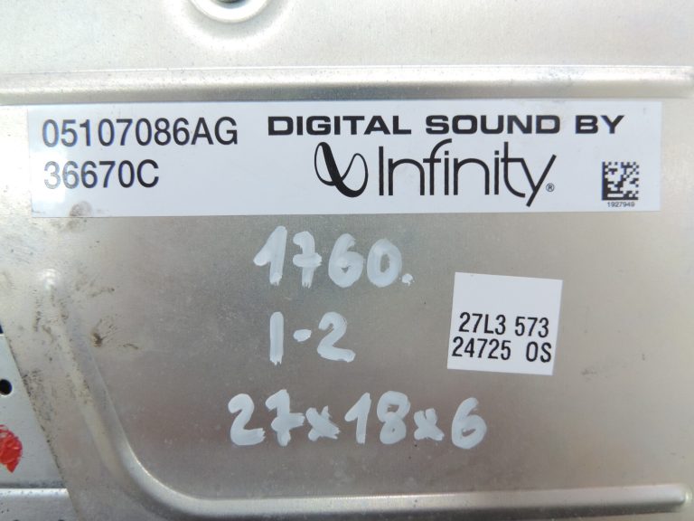 Chrysler Grand Voyager V vadības bloks Audio pastiprinātājs Skaņas pastiprinātājs 05107086AG