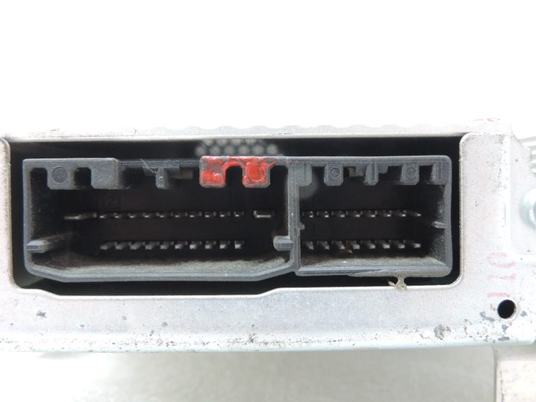 Chrysler Grand Voyager V vadības bloks Audio pastiprinātājs Skaņas pastiprinātājs 05107086AG