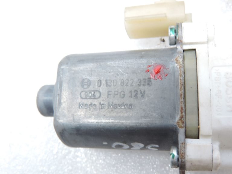 Chrysler Grand Voyager V Aizmugurējā kreisā loga motors Logu motors 2 PIN