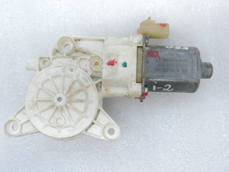 Chrysler Grand Voyager V Aizmugurējā labā loga motors Logu motors 2 PIN