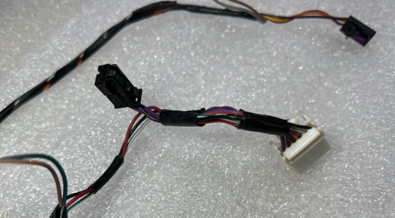 Chrysler Grand Voyager stūres rata kabeļa oriģinālā elektroinstalācija 68030871AA