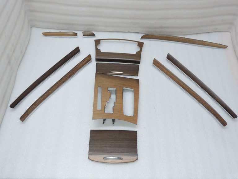 Lancia Thema LX II Chrysler 300 LD koka apdares vāks viduskonsole LHD