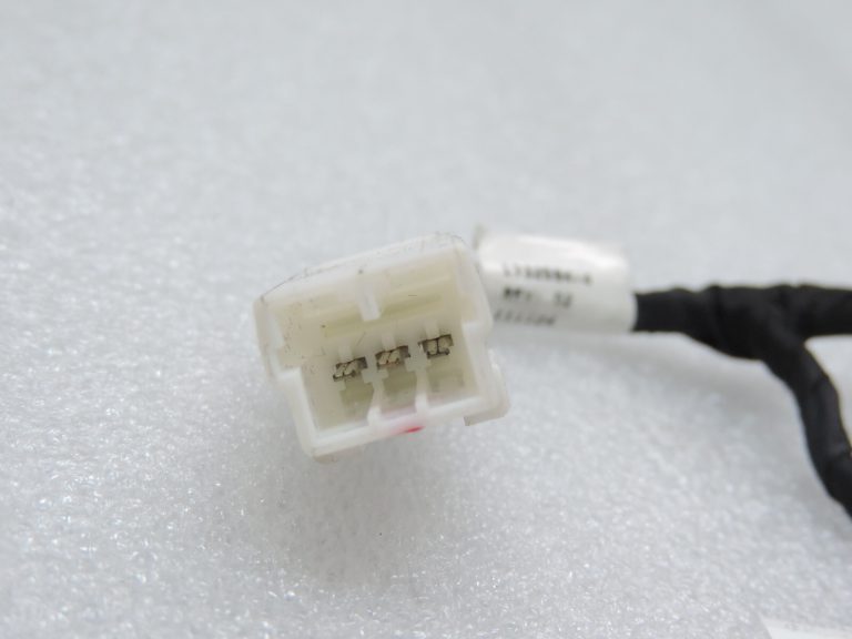 Lancia Thema II Chrysler 300 instrumentu paneļa centrālā glabāšanas nodalījuma vadu instalācija