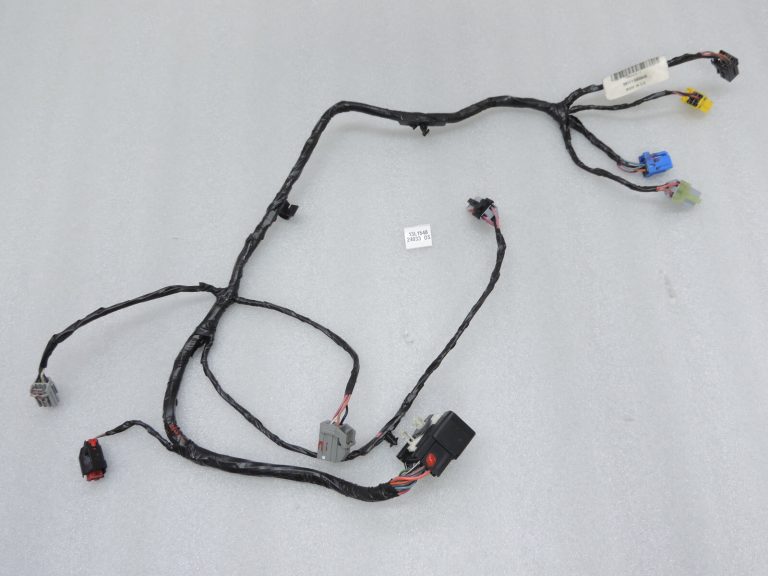 Lancia Thema II Chrysler 300 centrālās konsoles vadu instalācija L0200047AE