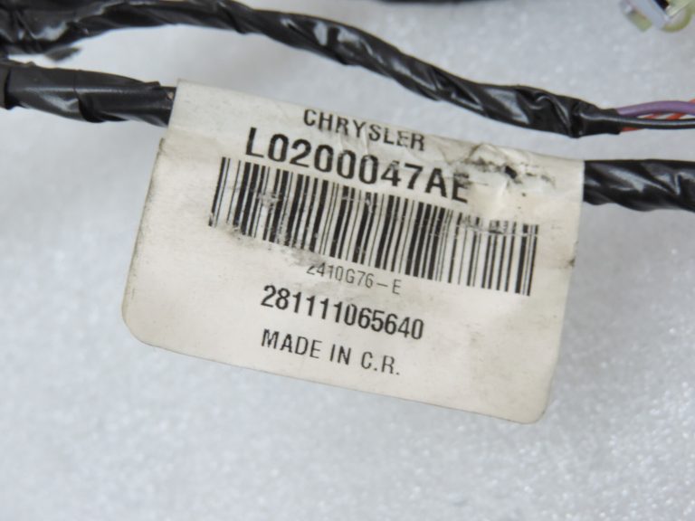 Lancia Thema II Chrysler 300 centrālās konsoles vadu instalācija L0200047AE