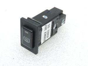 Isuzu Bighorn Opel Monterey переключатель обогревателя заднего стекла 8970184642