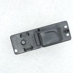 Opel Monterey Isuzu Trooper Aizmugurējā elektriskā loga slēdzis 8970900082
