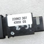 Opel Monterey Isuzu Trooper lukturu mazgāšanas tīrīšanas slēdzis 97093767
