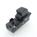 Isuzu Trooper Opel Monterey Aizmugurējā elektriskā loga slēdzis 8970983422