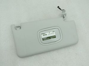 Jeep Renegade labā saules aizsegs ar apgaismojumu 735631098