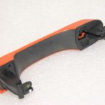 Oriģinālā Jeep Renegade priekšējo durvju rokturis kreisais labais Omaha Orange 735607769