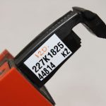 Oriģinālais Jeep Renegade aizmugurējo durvju rokturis kreisais labais Omaha Orange 735607769