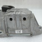 Oriģinālais Jeep Renegade BU 2.0 MJet motora stiprinājums 520303240 52070967
