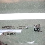 Jeep Renegade Aizmugures labās puses C-stilba ceturtdaļas stikls 51953868 AR DEFEKTU