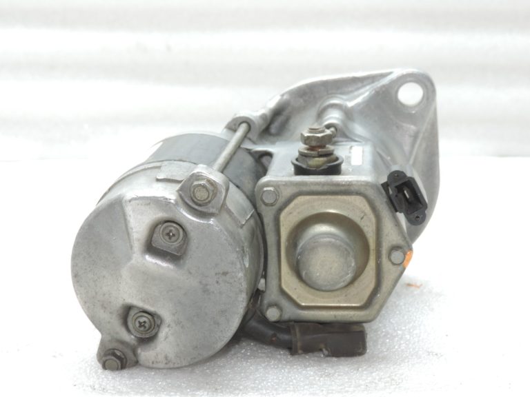 Oriģinālais John Deere Yanmar Hitachi Komatsu startera motors DENSO 121120-77012