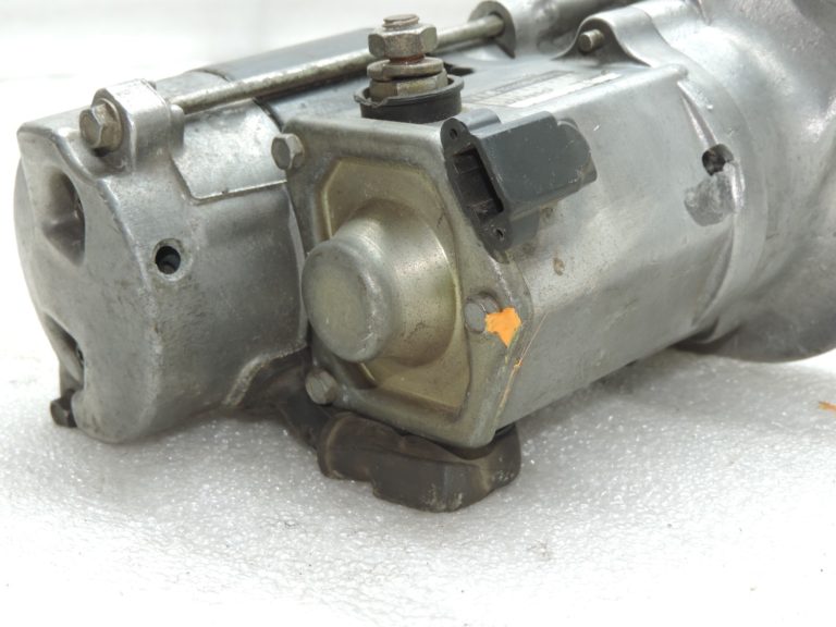 Oriģinālais John Deere Yanmar Hitachi Komatsu startera motors DENSO 121120-77012