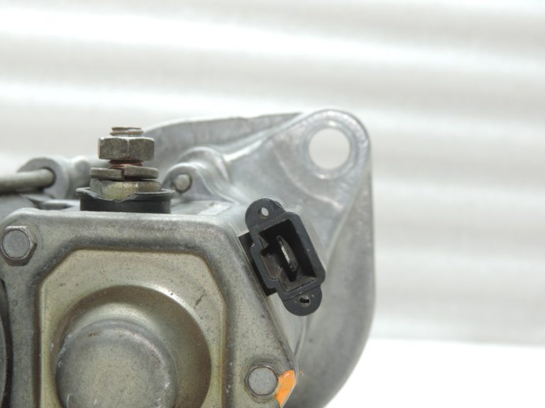 Oriģinālais John Deere Yanmar Hitachi Komatsu startera motors DENSO 121120-77012