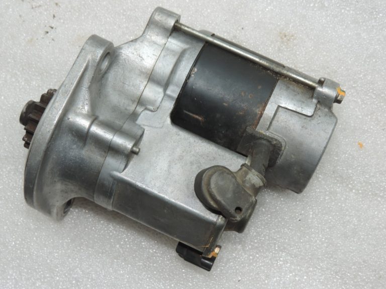 Oriģinālais John Deere Yanmar Hitachi Komatsu startera motors DENSO 121120-77012