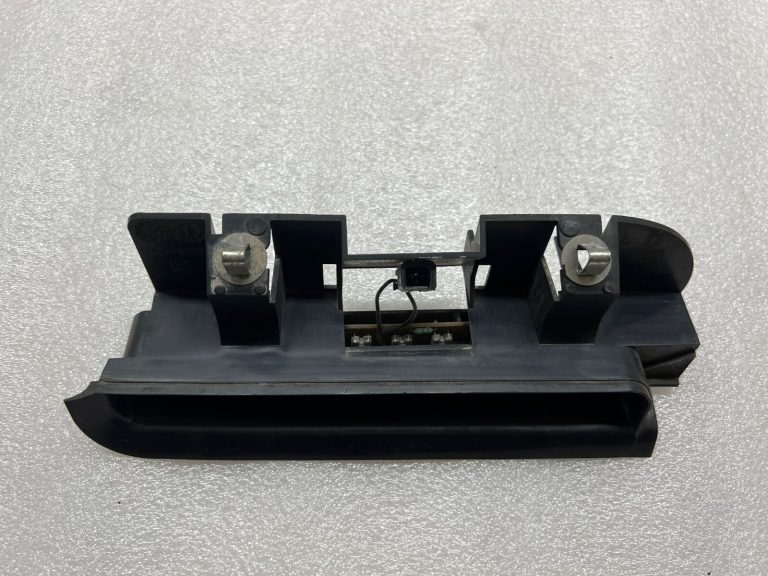 Opel Kombo trešais bremžu lukturis (kreisais) 9199781 09179553