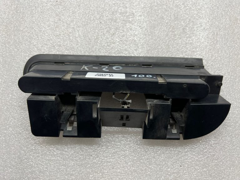 Opel Kombo trešais bremžu lukturis (kreisais) 9199781 09179553