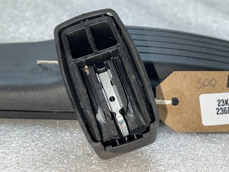 Opel Meriva interjera spogulis ar aptumšošanu 93190417 93173132