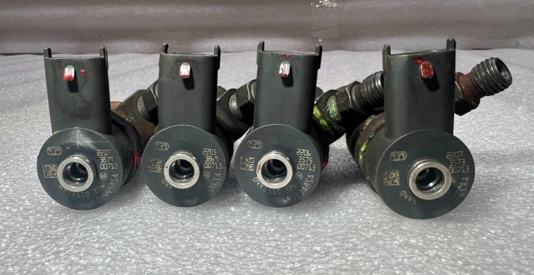 4 x degvielas iesmidzinātāju komplekts Opel Corsa D Astra J Meriva B AVEO 1.3TDI 93184178