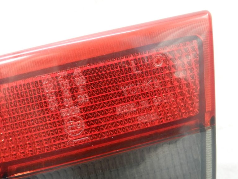 Opel Calibra A Facelift aizmugurējais lukturis kreisais oriģinālais Yorka 90392616