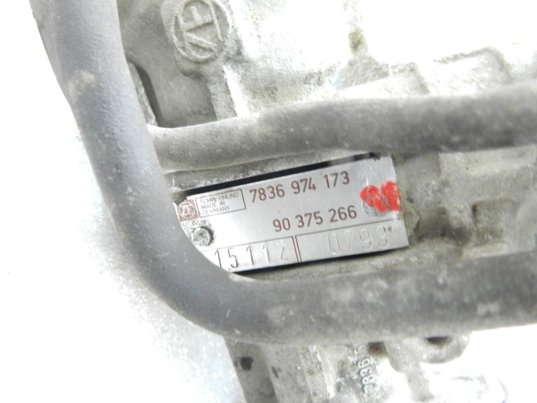Opel Calibra Vectra A ZF stūres pārnesumkārbas stūres pastiprinātājs stūres iekārtas zobrats un zobrats 90375266