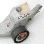 Opel Corsa D 1.7 CDTi A17DTS Oriģinālais ģeneratora kronšteins 98090590, 1204163