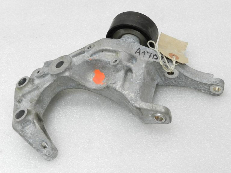 Opel Corsa D 1.7 CDTi A17DTS Oriģinālais ģeneratora kronšteins 98090590, 1204163