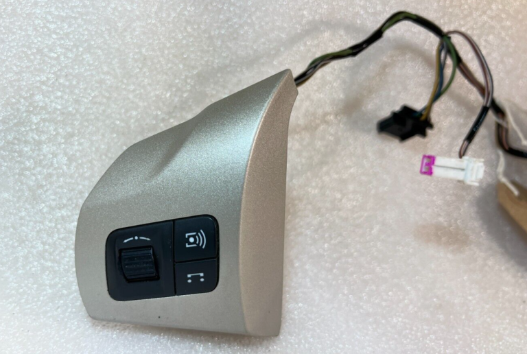 Opel Corsa D daudzfunkciju slēdzis pie stūres 13222330
