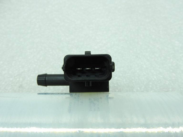 Opel Corsa D Insignia Astra H Meriva Spiediena paaugstināšanas spiediena sensors Izplūdes gāzu spiediena sensors 55566186