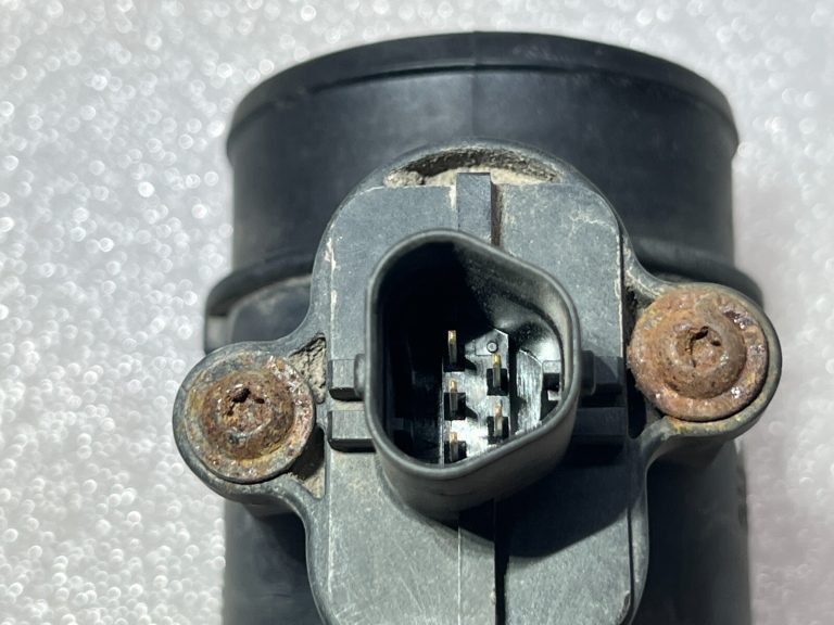 Opel Corsa E masas gaisa plūsmas sensors 13452145