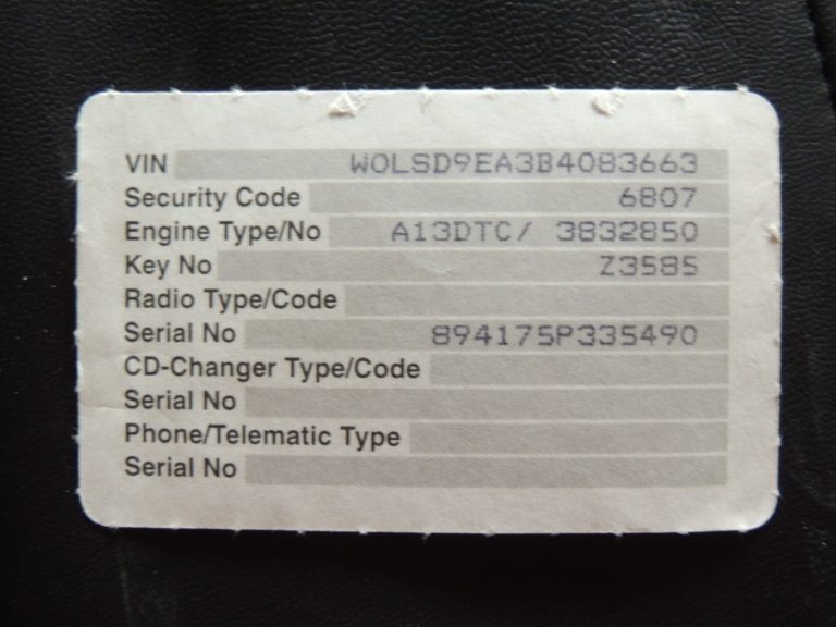 Oriģinālais Opel Meriva B CD300 Radio 20984175, 1780742 ar drošības kodu