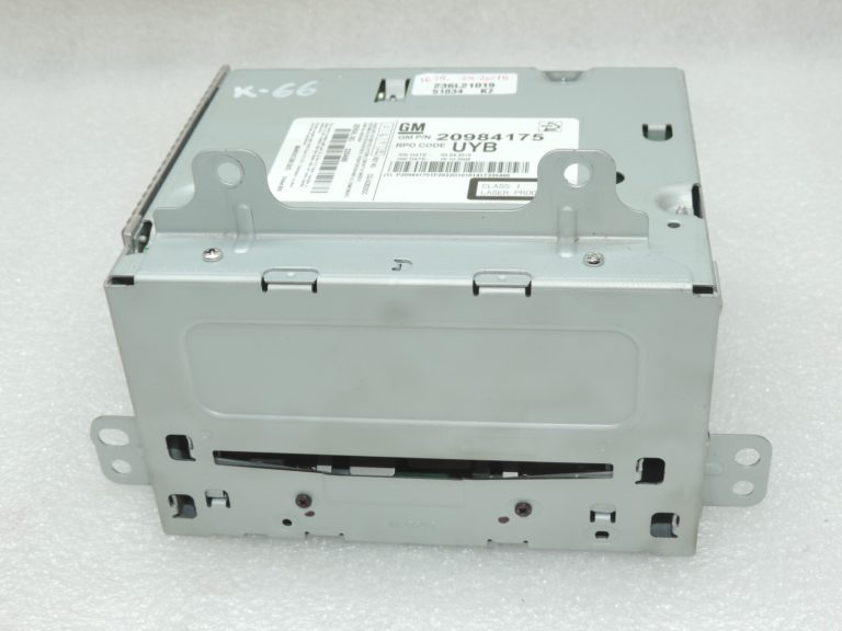 Oriģinālais Opel Meriva B CD300 Radio 20984175, 1780742 ar drošības kodu