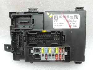 Оригинальный блок управления комфортом BCM Opel Meriva B 13349932