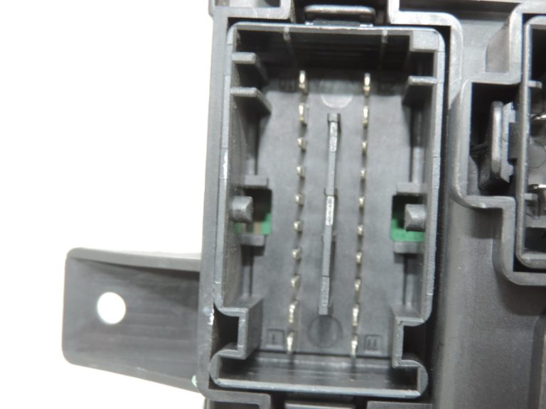 Oriģinālais Opel Meriva B komforta vadības bloks BCM 13349932