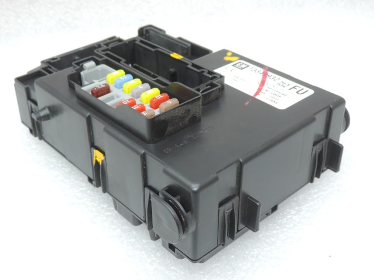 Oriģinālais Opel Meriva B komforta vadības bloks BCM 13349932