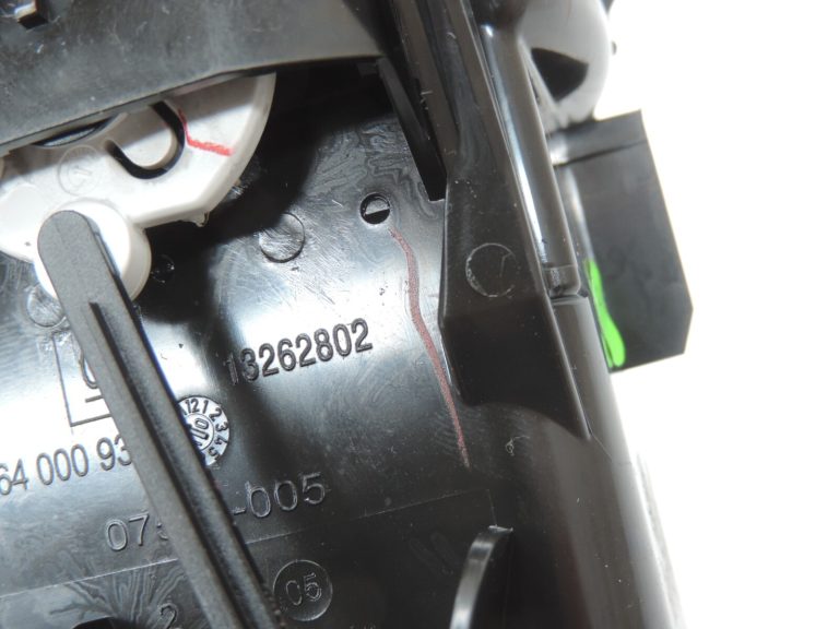 Oriģinālais Opel Meriva B paneļa ventilācijas atveres kreisais/labais 13262802, 13283940