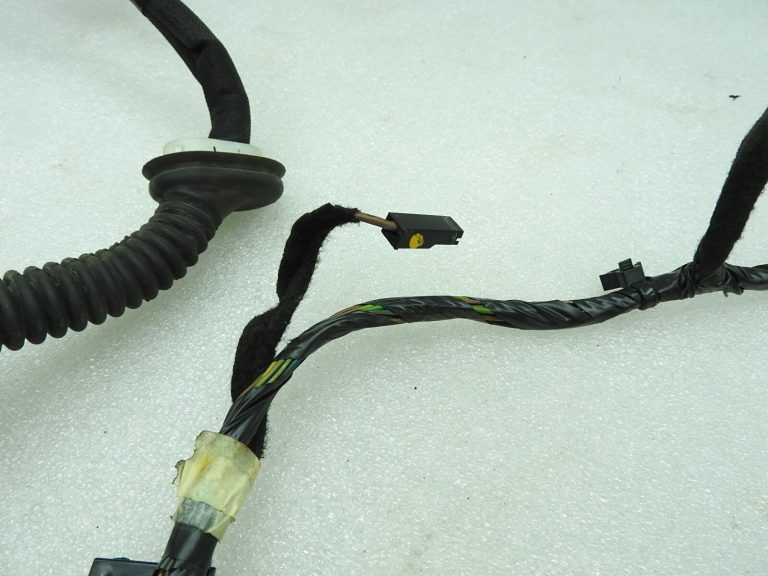 Aizmugures durvju instalācijas instalācija Opel Meriva B 13362969 13332187