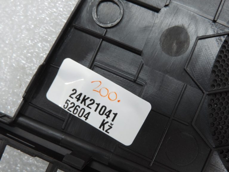 Oriģinālais Opel Meriva B instrumentu paneļa vāka režģis (bez sensora) 13258321